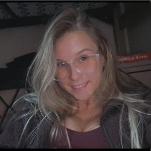 Meet your Posher, Jenna